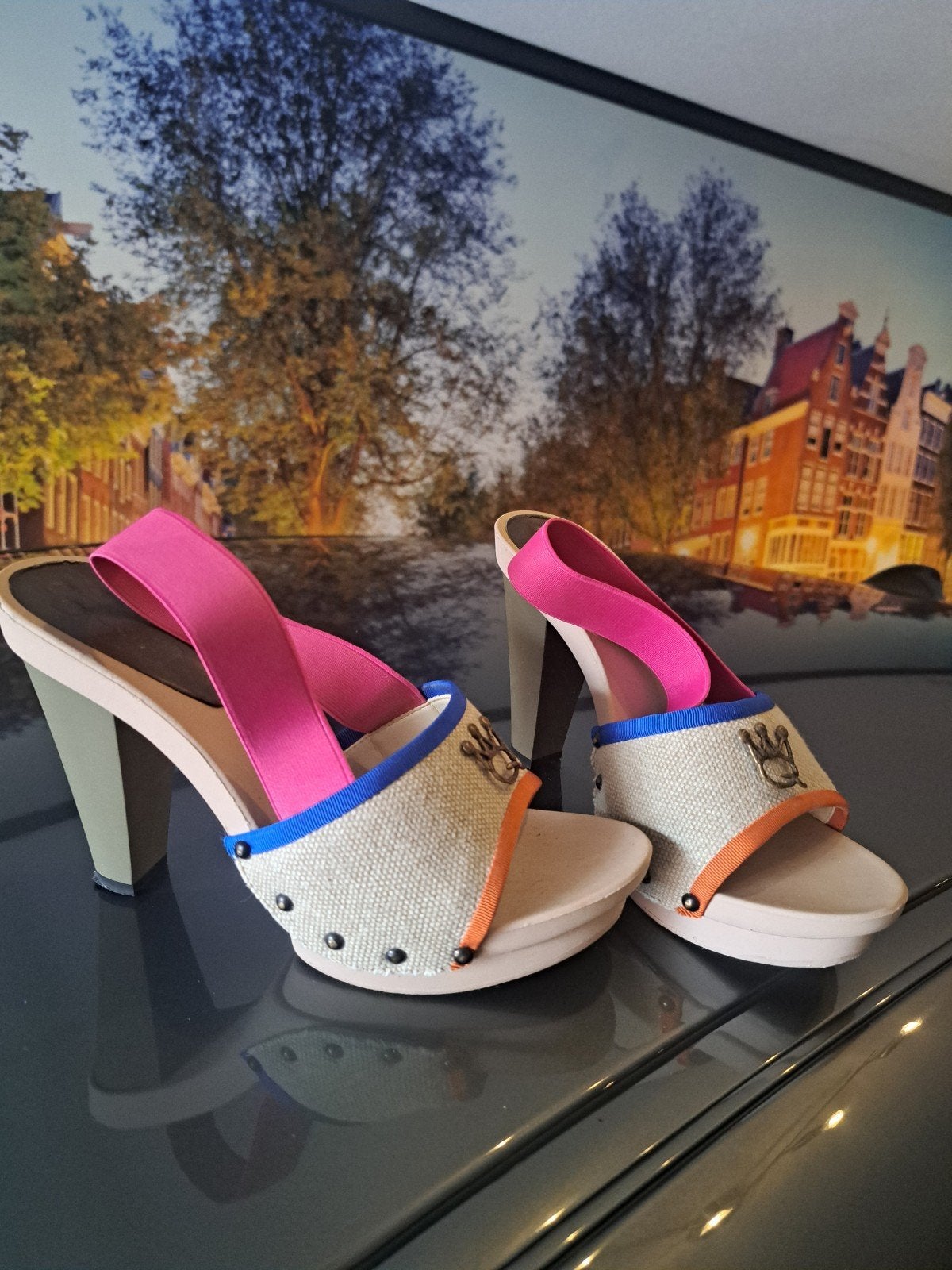 safe the Queen sandaal 7 cm h mast 39, Verzenden, Zo goed als nieuw, Sandalen of Muiltjes