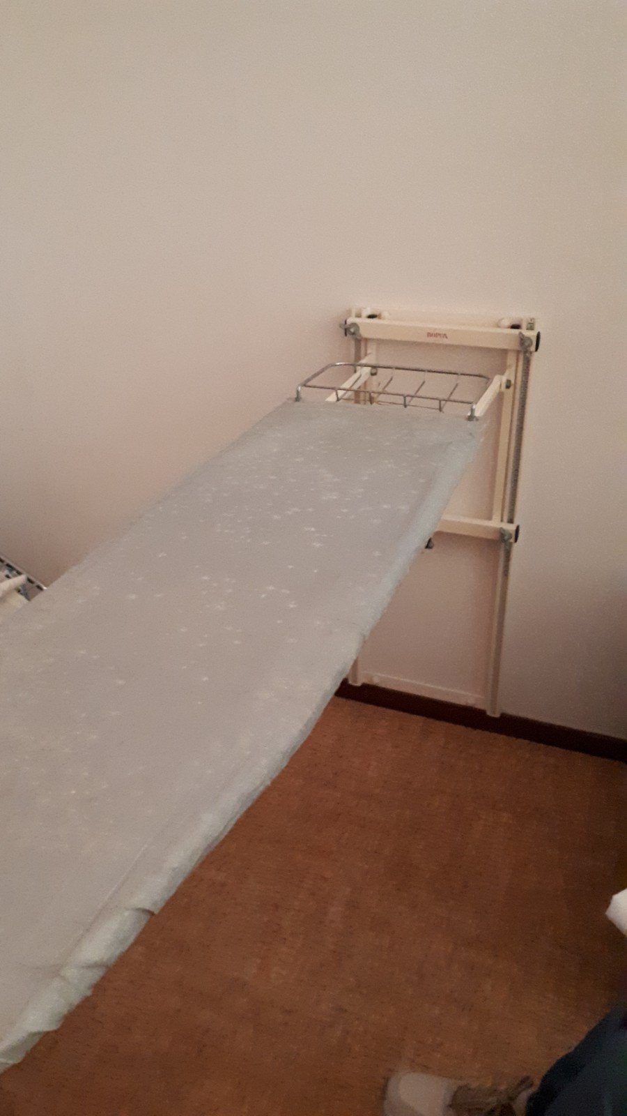 Ropox wandstrijkplank voor rolstoelgebruikers, Ophalen, Gebruikt