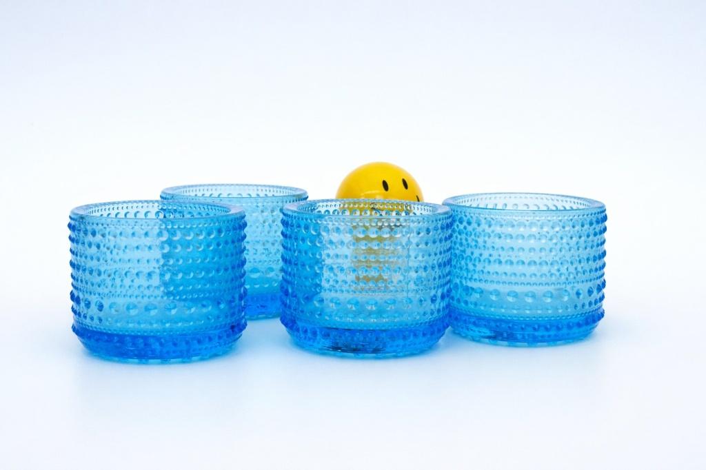 Iittala 4 Kastehelmi kandelaars - Oiva Toikka ( lichtblauw), Overige materialen, Blauw, Ophalen of Verzenden, Zo goed als nieuw