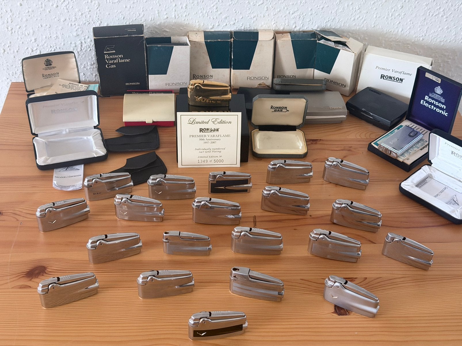 20 Ronson aanstekers, Ophalen