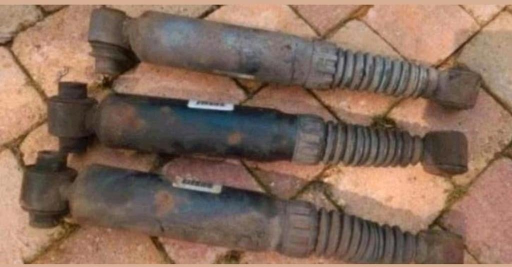 3 Schokdempers voor Peugeot 206, Ophalen of Verzenden, Gebruikt, Peugeot