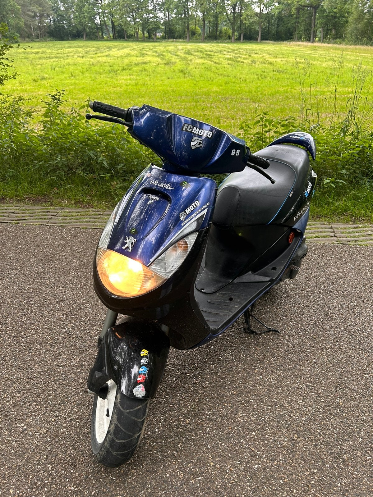 Nette Peugeot Vivacity sportline, Ophalen, Tweetakt, Zo goed als nieuw, 50 cc