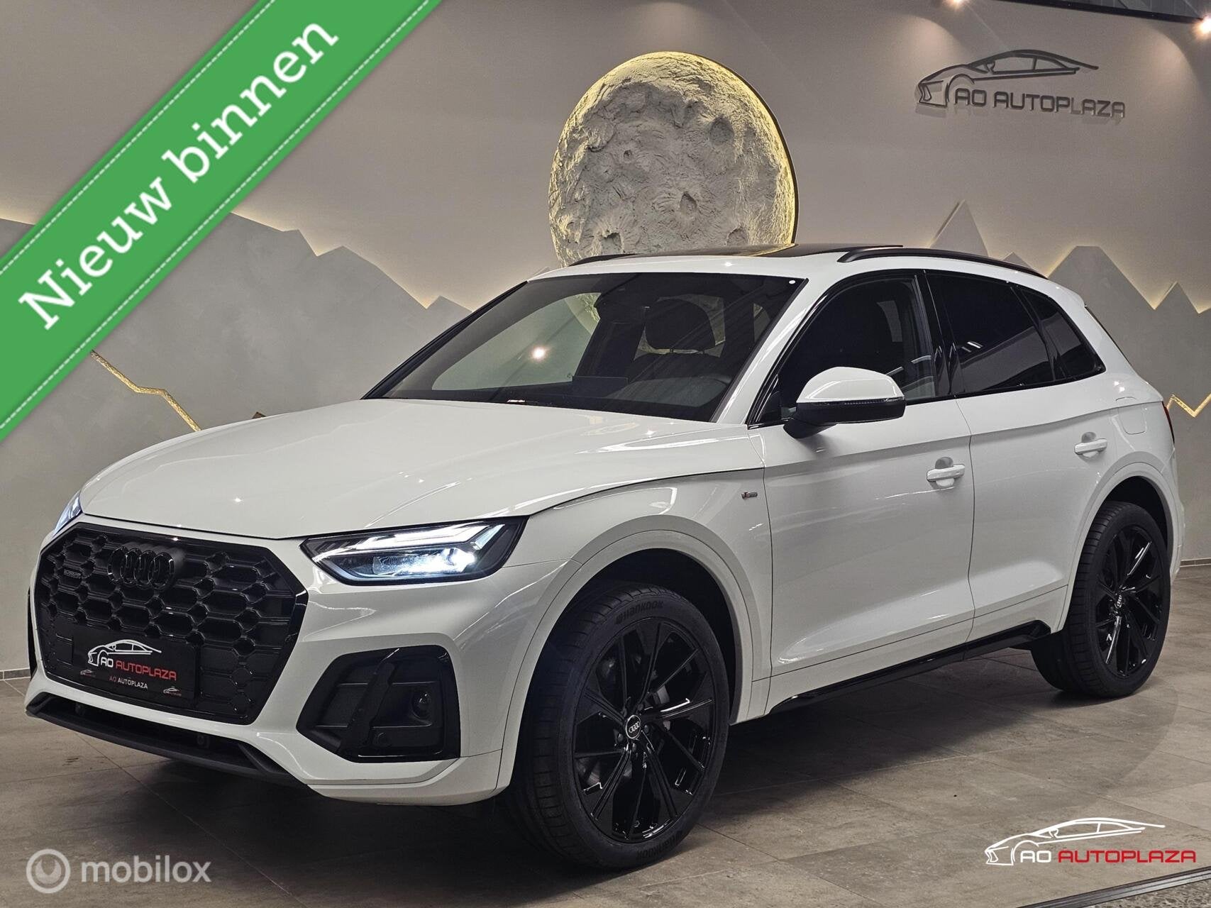 Audi Q5 50 TFSI e S edition Panorama/3x S-line/Trekhaak/BTW, Auto's, Audi, Automaat, Zwart, 4 cilinders, Leder en Stof