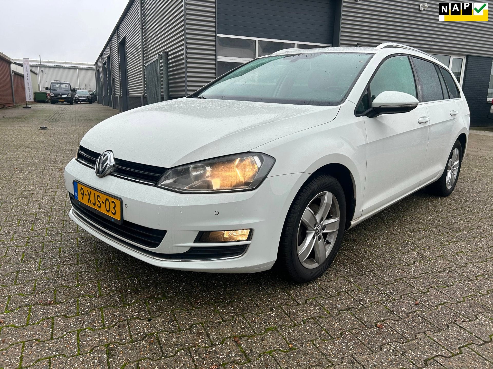 Volkswagen Golf Variant 1.2 TSI Highline Invalide auto/Stuur, Auto's, Euro 5, Stof, Gebruikt, Zwart