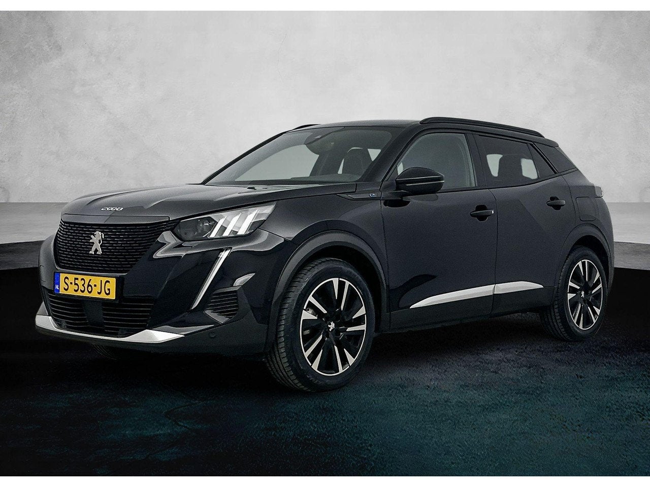 Peugeot e-2008 EV GT Pack 50 kWh | Accu 98% | Navigatie | Ca, 136 pk, Gebruikt, Zwart, Origineel Nederlands
