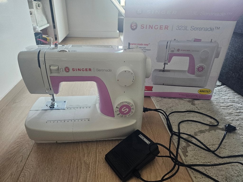 SINGER Naaimachine Serenade 323L, Ophalen, Zo goed als nieuw, Naaimachine, Singer
