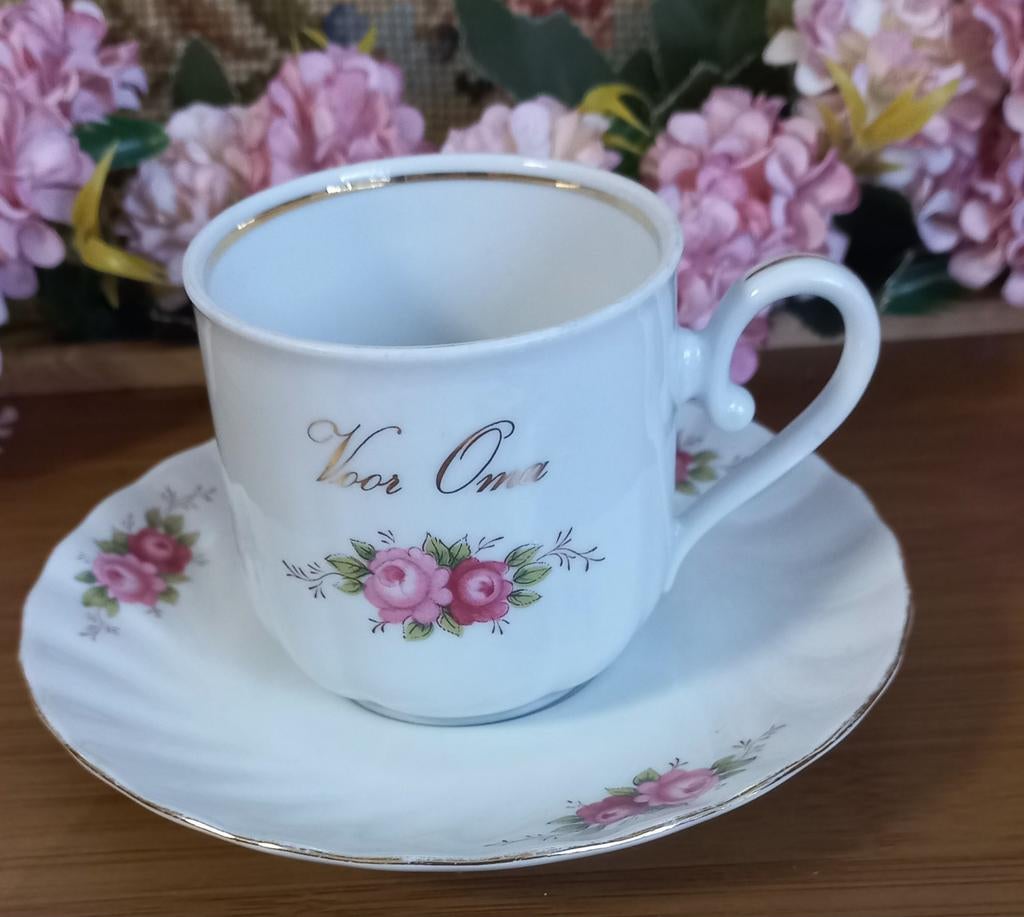 Mooi kopje met schotel, "Voor Oma", roze roosjes, Bavaria, Ophalen of Verzenden