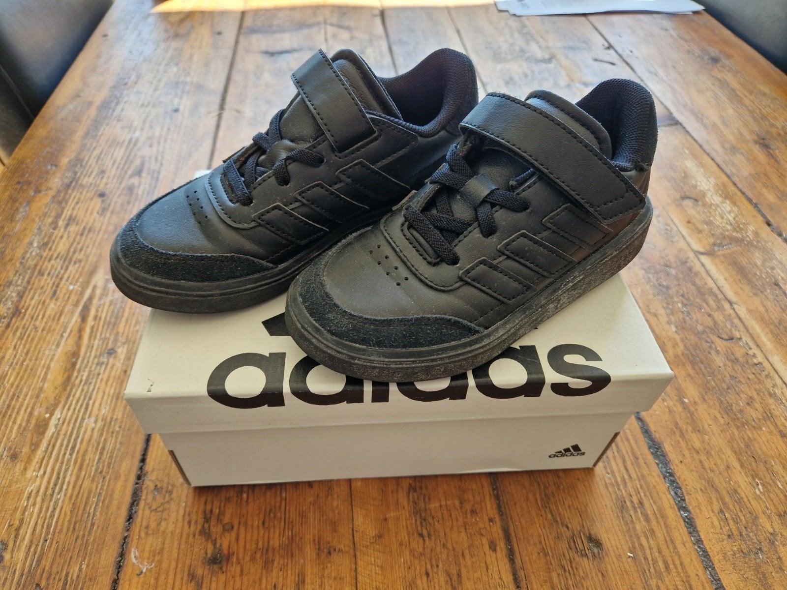 Adidas schoenen 28, Adidas, Schoenen, Nieuw, Ophalen of Verzenden