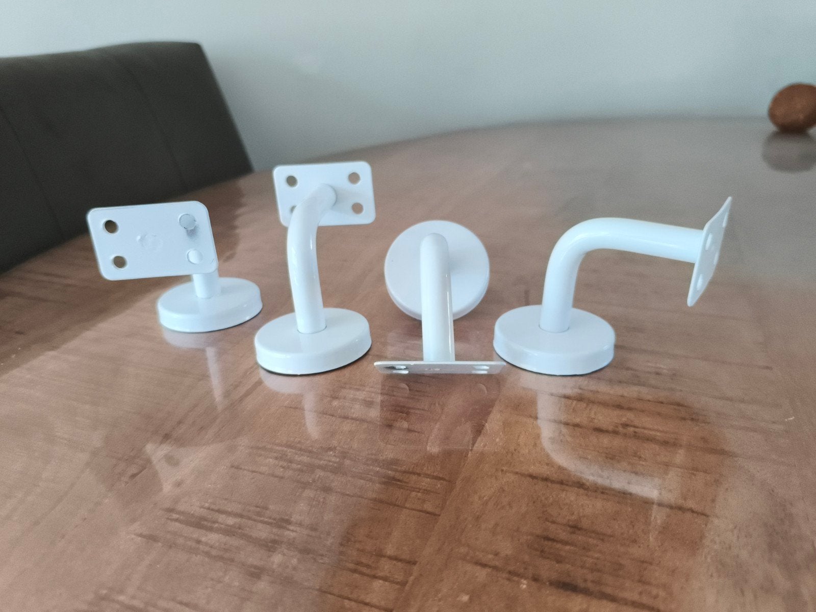 Witte trapleuninghouders - 4 stuks, Ophalen of Verzenden, Nieuw, Minder dan 2 meter