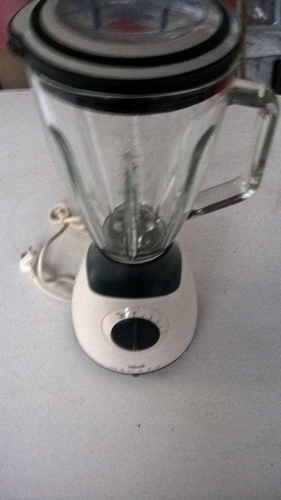 TE koop aangeboden mooi blender.doe gepast bod, Huis en Inrichting, Keuken | Keukenbenodigdheden, Overige typen, Ophalen of Verzenden