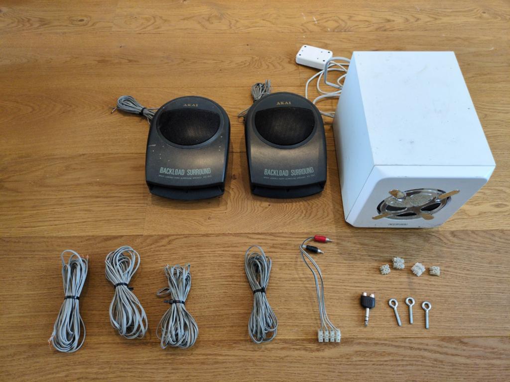 Akai surround speakers, König subwoofer en aansluitmateriaal, Audio, Tv en Foto, Luidsprekers, Ophalen