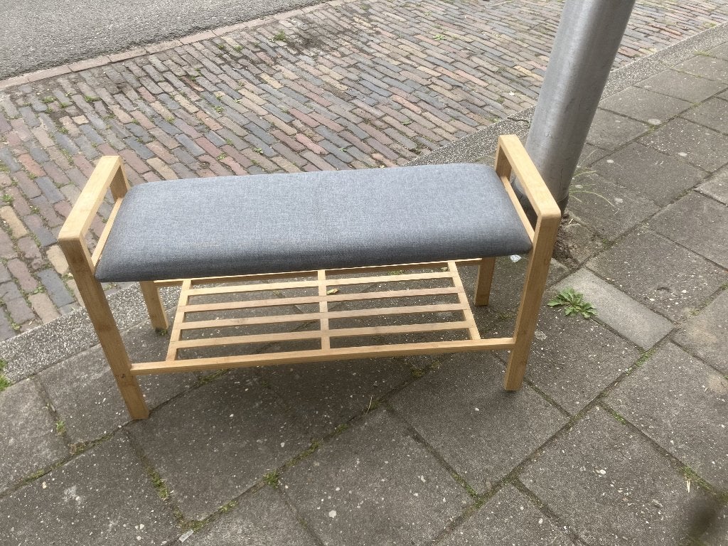 Dit is bamboe schoenenrek en bankje, met grijs kussen, Ophalen of Verzenden, Zo goed als nieuw