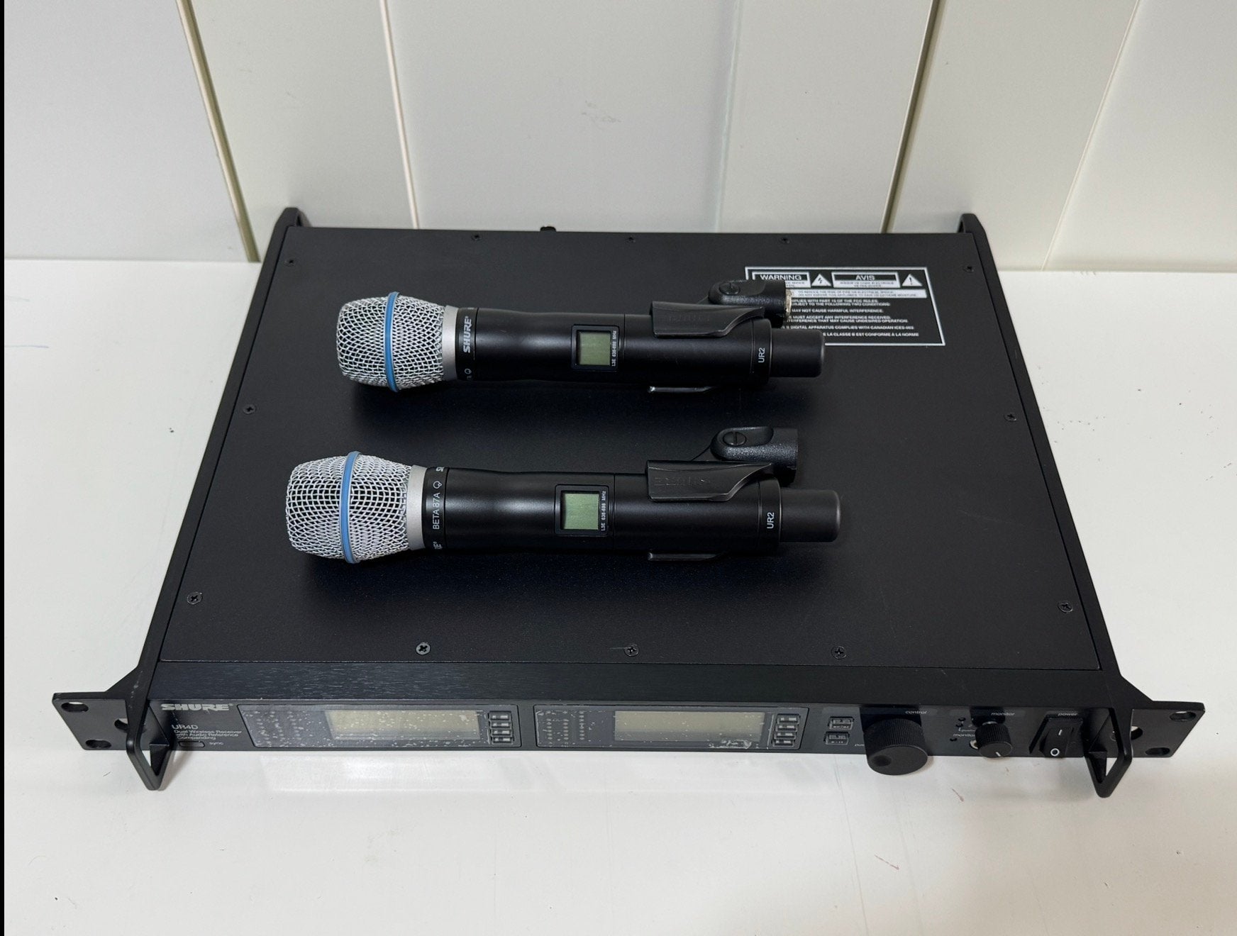 Shure UR4D+ Dual L3 638-698 Mhz, Ophalen, Zo goed als nieuw, Zangmicrofoon