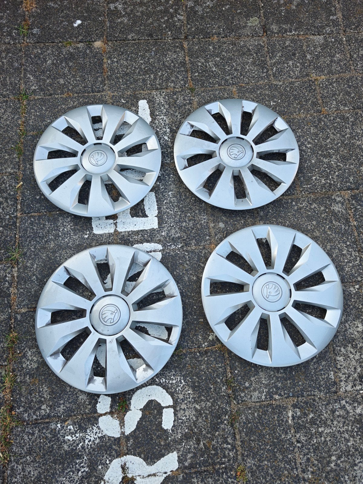 Wieldoppen Skoda Fabia scala 15 inch 15" 2024, Ophalen of Verzenden, Zo goed als nieuw