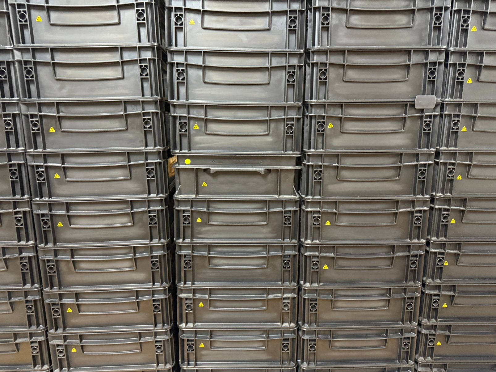 stapelkrat 400x300 I 600x400 zwart ESD stapelbak EURONORM