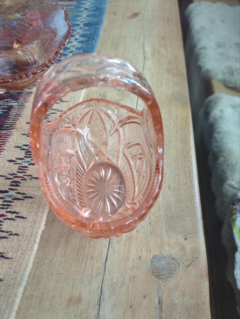 Roze geperst glas Bonbon schaaltje met hengsel, Ophalen of Verzenden