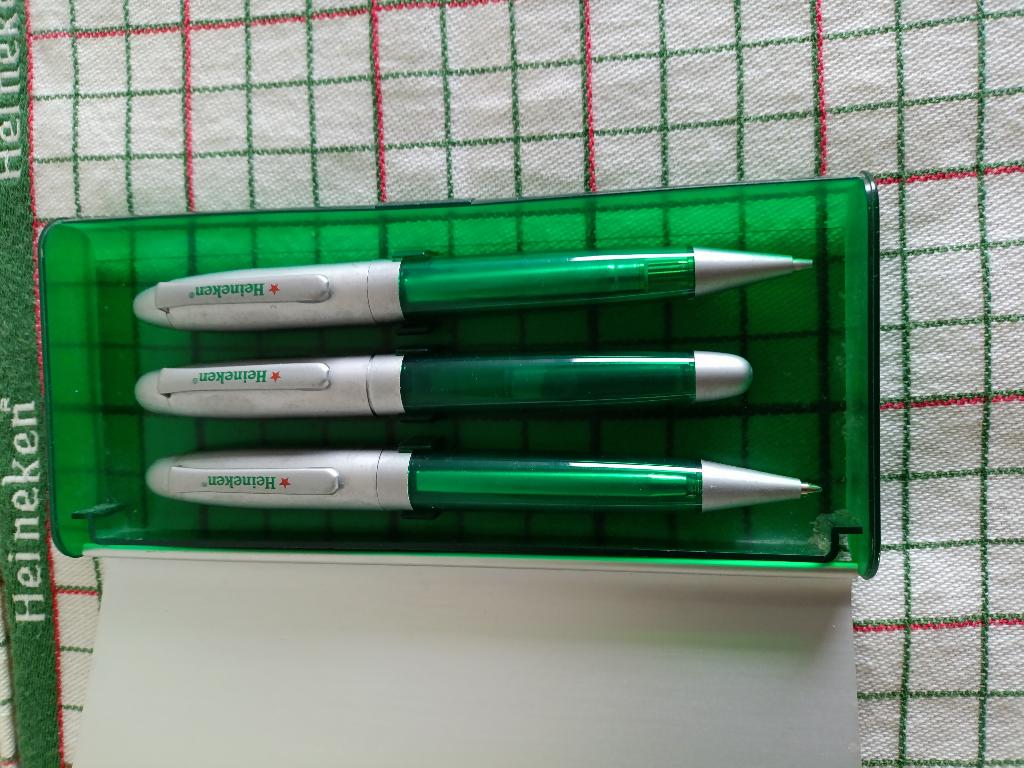 heineken balpennen set, Verzamelen, Biermerken, Ophalen of Verzenden, Zo goed als nieuw, Heineken