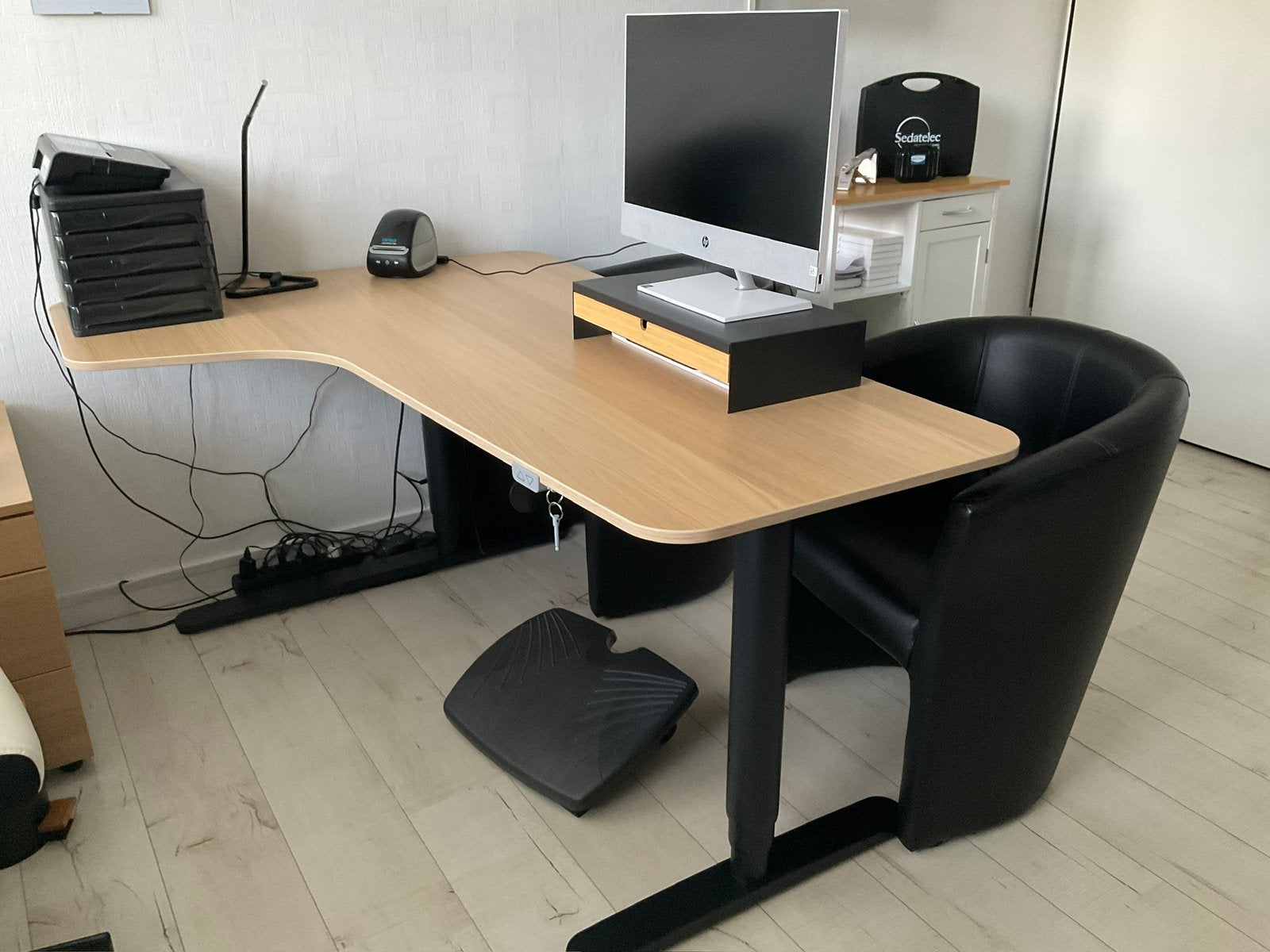 Zit/Sta elektr bureau Ikea1.60 br. x 0.65 diep en 1.10 diep, Huis en Inrichting, Bureaus, Ophalen, Gebruikt, IKEA, 160 cm