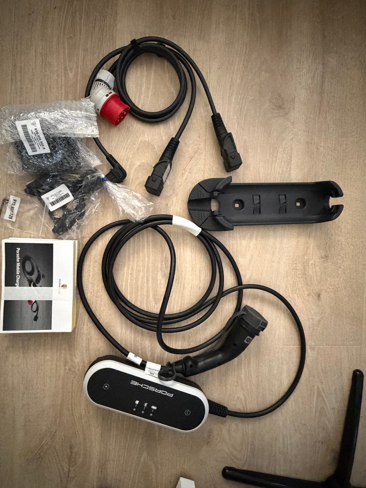 Porsche Mobile Charger Connect met diverse adapters, Ophalen, Nieuw, Laadpaal en Laadkabel