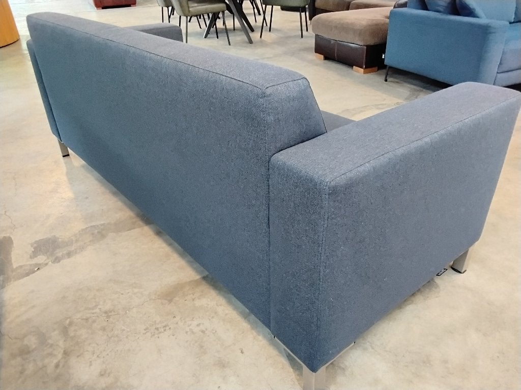 Montel bank 210cm, grijze stof, Second Life Wolvega., Ophalen, Driepersoons, 75 tot 100 cm, Zo goed als nieuw