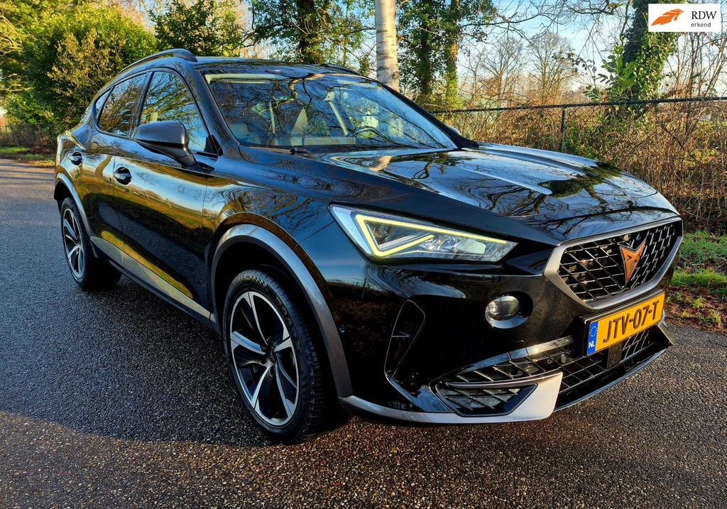 CUPRA Formentor 1.5 TSI Business Edition camera digi dashboa, Auto's, Zwart, 4 cilinders, Leder en Stof, Zwart
