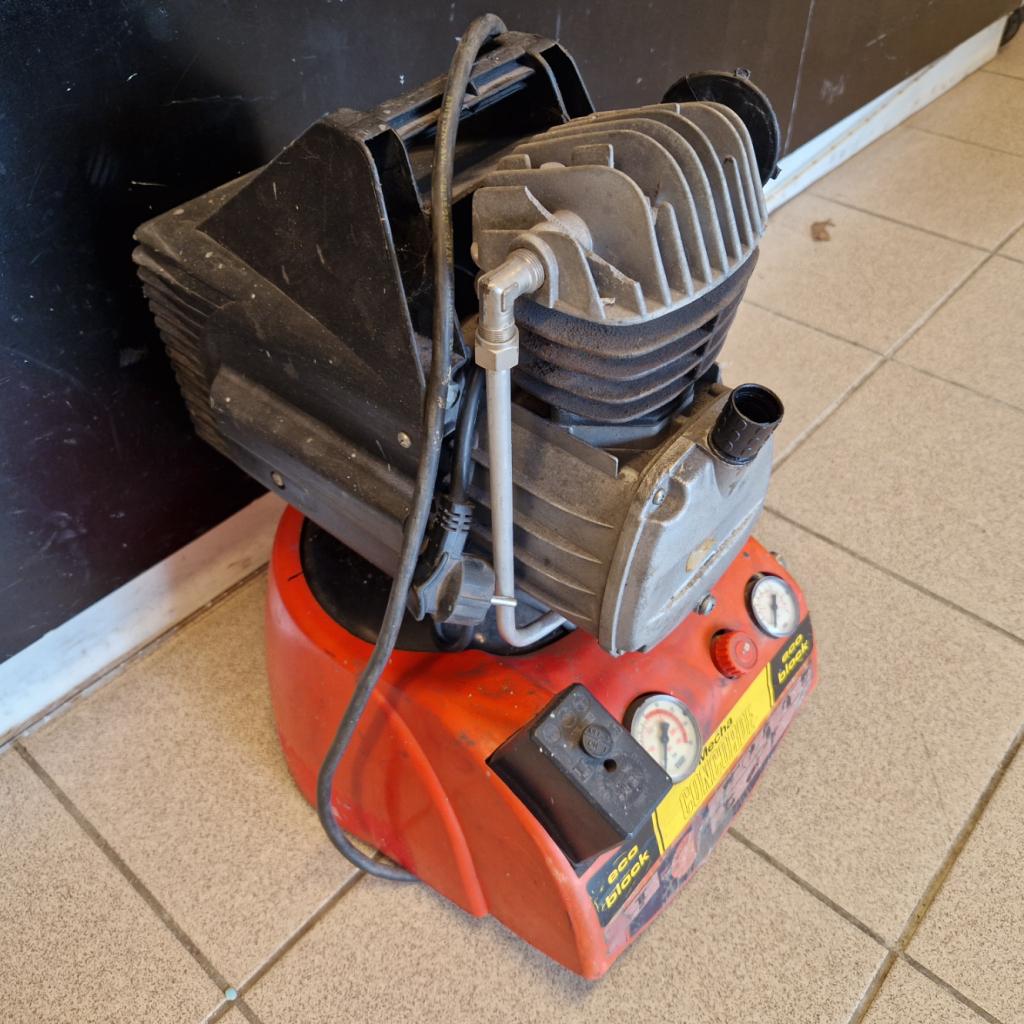 Mecha Concorde Compressor - In Gebruikte Staat, Flex Ltd., Zo goed als nieuw, https://flex.com/contact-us, Nobelstraat 10, 5807 GA Oostrum