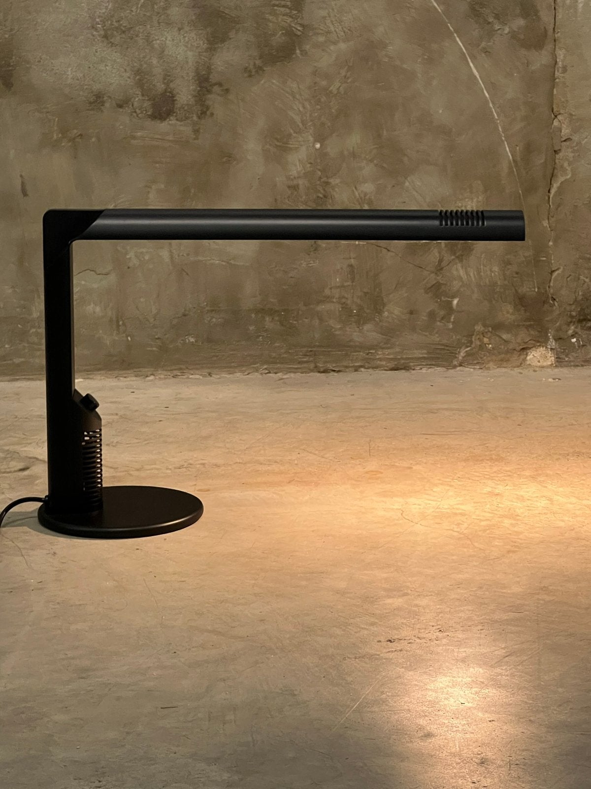 Vintage Design lamp , Lucci Italy, Ophalen, Zo goed als nieuw, Nvt, Nvt