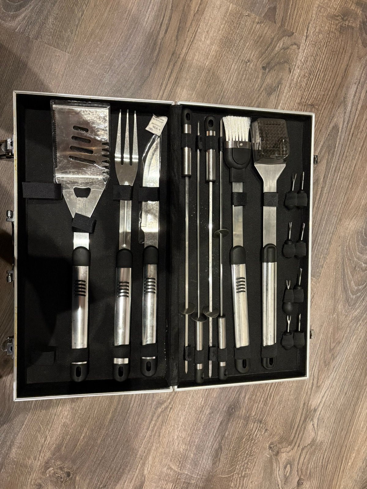 BBQ set, nieuw, mist 1 onderdeel, Ophalen of Verzenden, Zo goed als nieuw