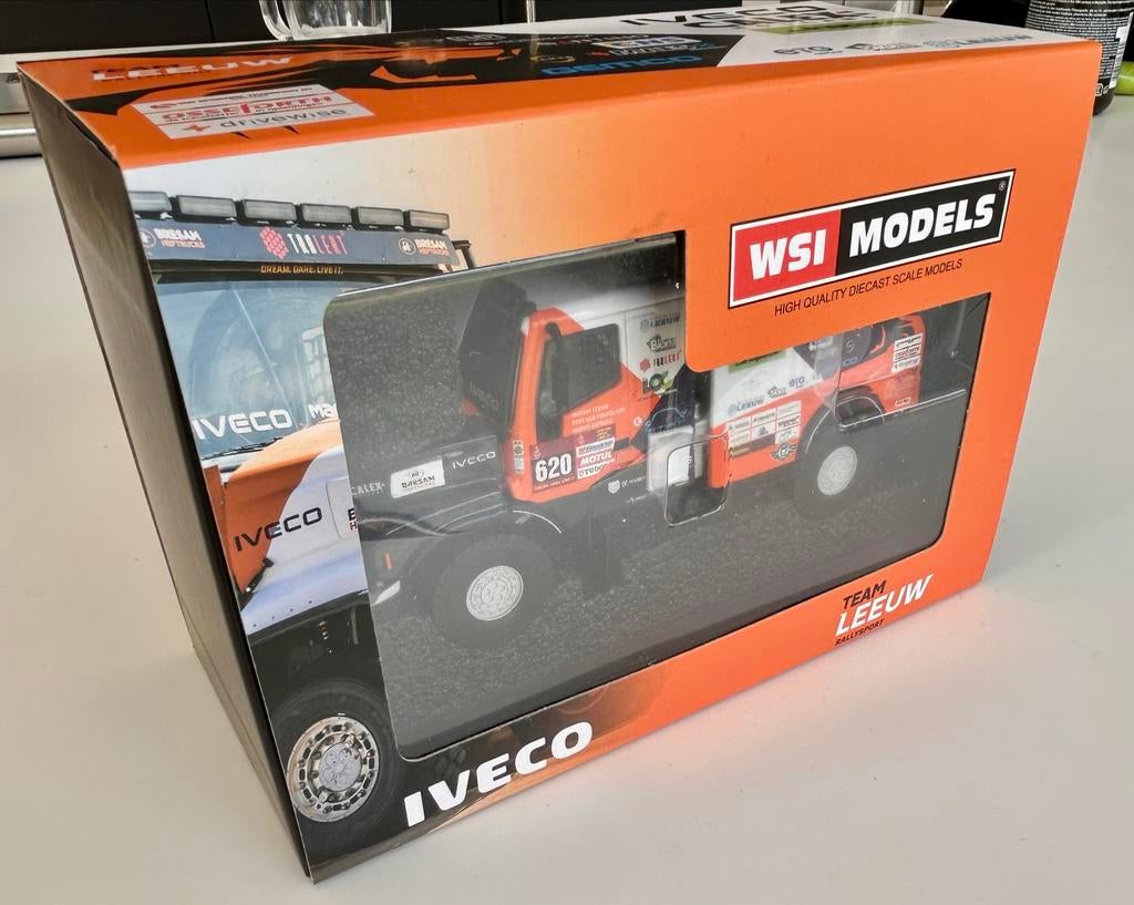 WSI Models Iveco Calex Team Leeuw Dakar Truck Schaalmodel, Ophalen of Verzenden, Nieuw