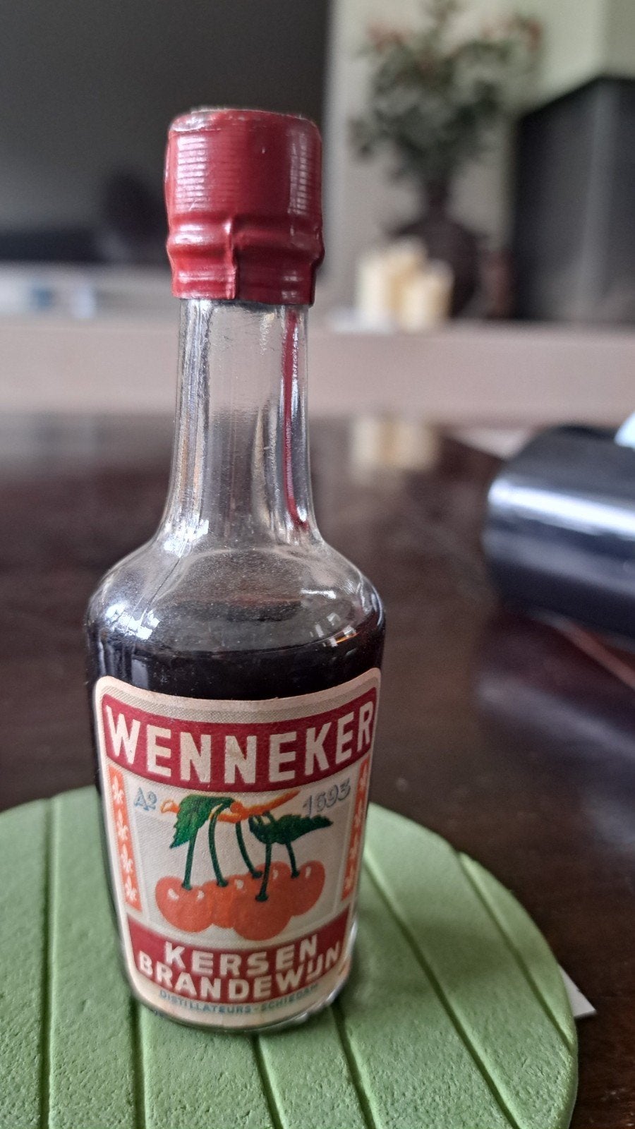 Wenneker Kersen Brandewijn - Miniatuurflesje, Verzamelen, Ophalen of Verzenden, Gebruikt, Overige gebieden, Overige typen