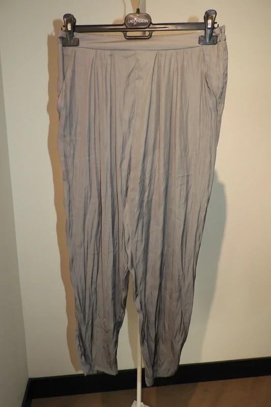Hofmann Copenhage zijde achtige broek harem look grijs36/38, Kleding | Dames, Broeken en Pantalons, Verzenden, Zo goed als nieuw
