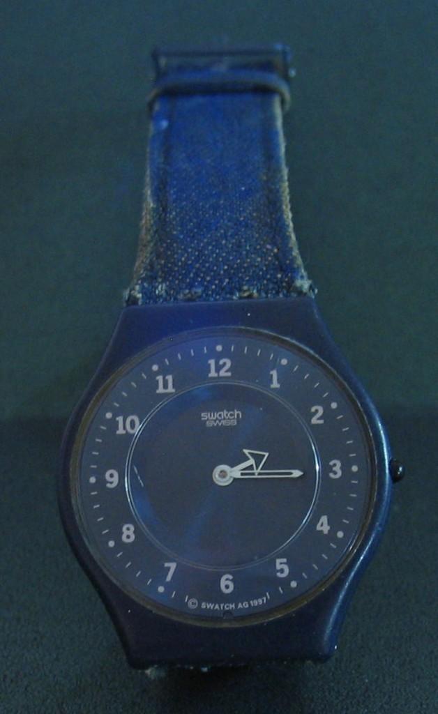 horloge Swatch Thinsider, Kunststof, Gebruikt, Polshorloge, Ophalen of Verzenden