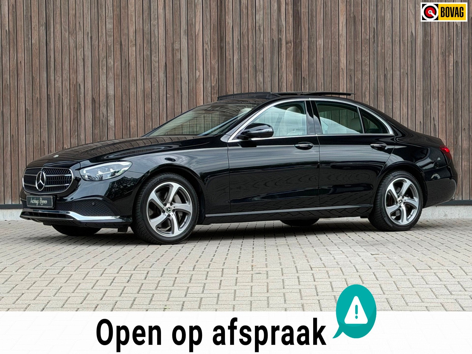 Mercedes-Benz E-klasse 300 e Luxury Line / Pano / Trekhaak /, Achterwielaandrijving, Beige, 4 cilinders, 320 pk