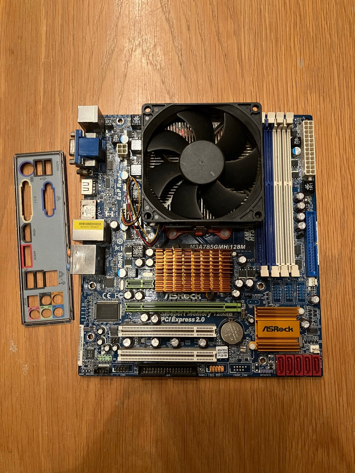 Asrock m3a785gmh/128m amd phenom x4 945, Ophalen of Verzenden
