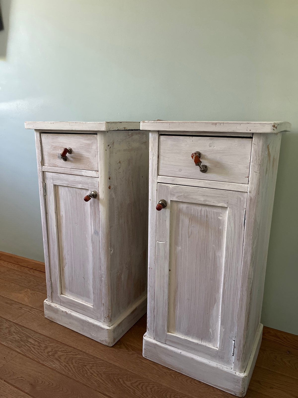Set van 2 vintage nachtkastjes/bijzettafels, Antiek en Kunst, Ophalen