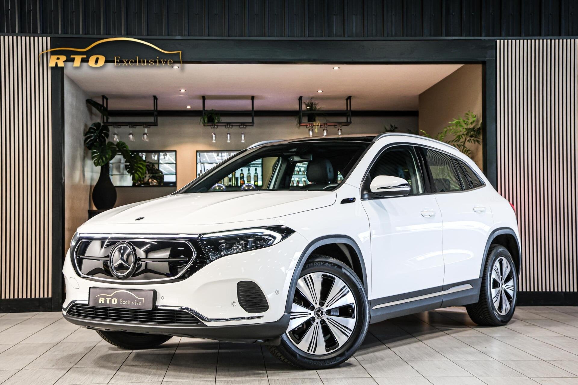 Mercedes EQA 250 Business Solution Luxury 67 kWh SOH 97% CAM, 1940 kg, Gebruikt, 190 pk, Wit
