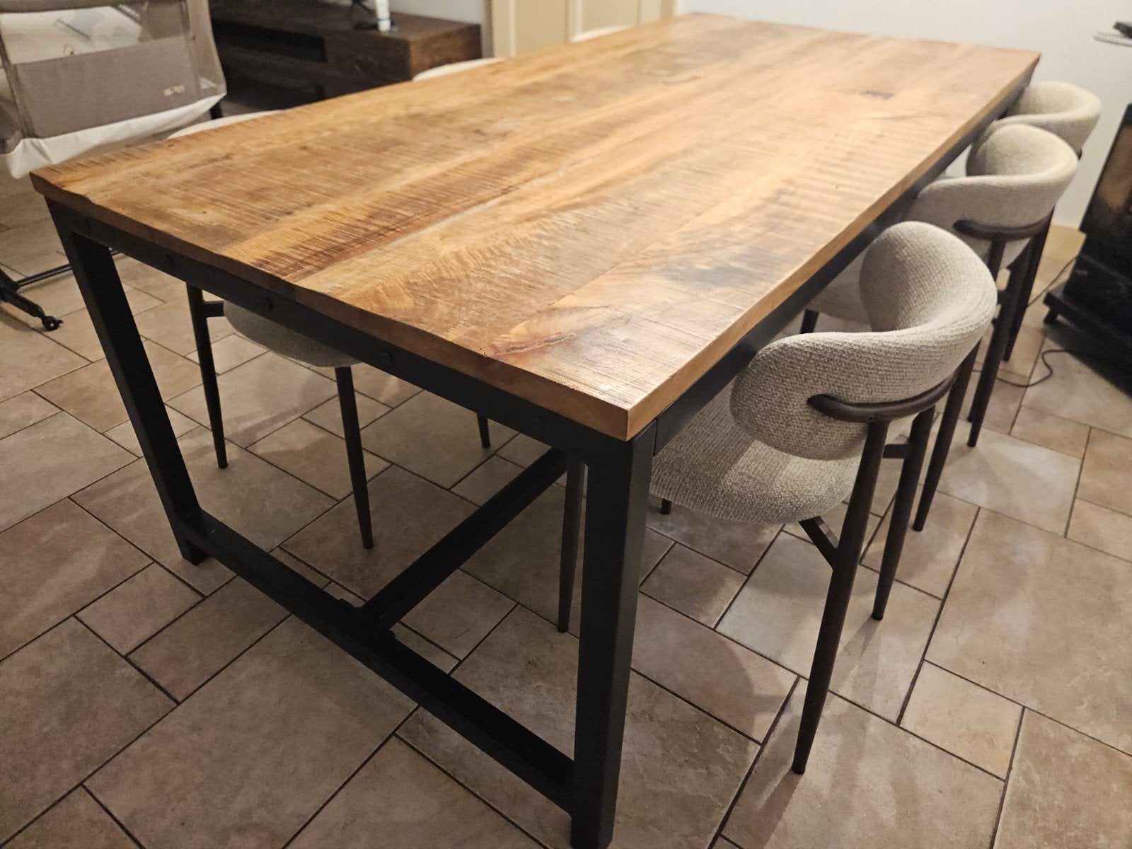 Eettafel mangohout met metalen onderstel, Huis en Inrichting, Overige houtsoorten, 100 tot 150 cm, 200 cm of meer, Industrieel, Modern