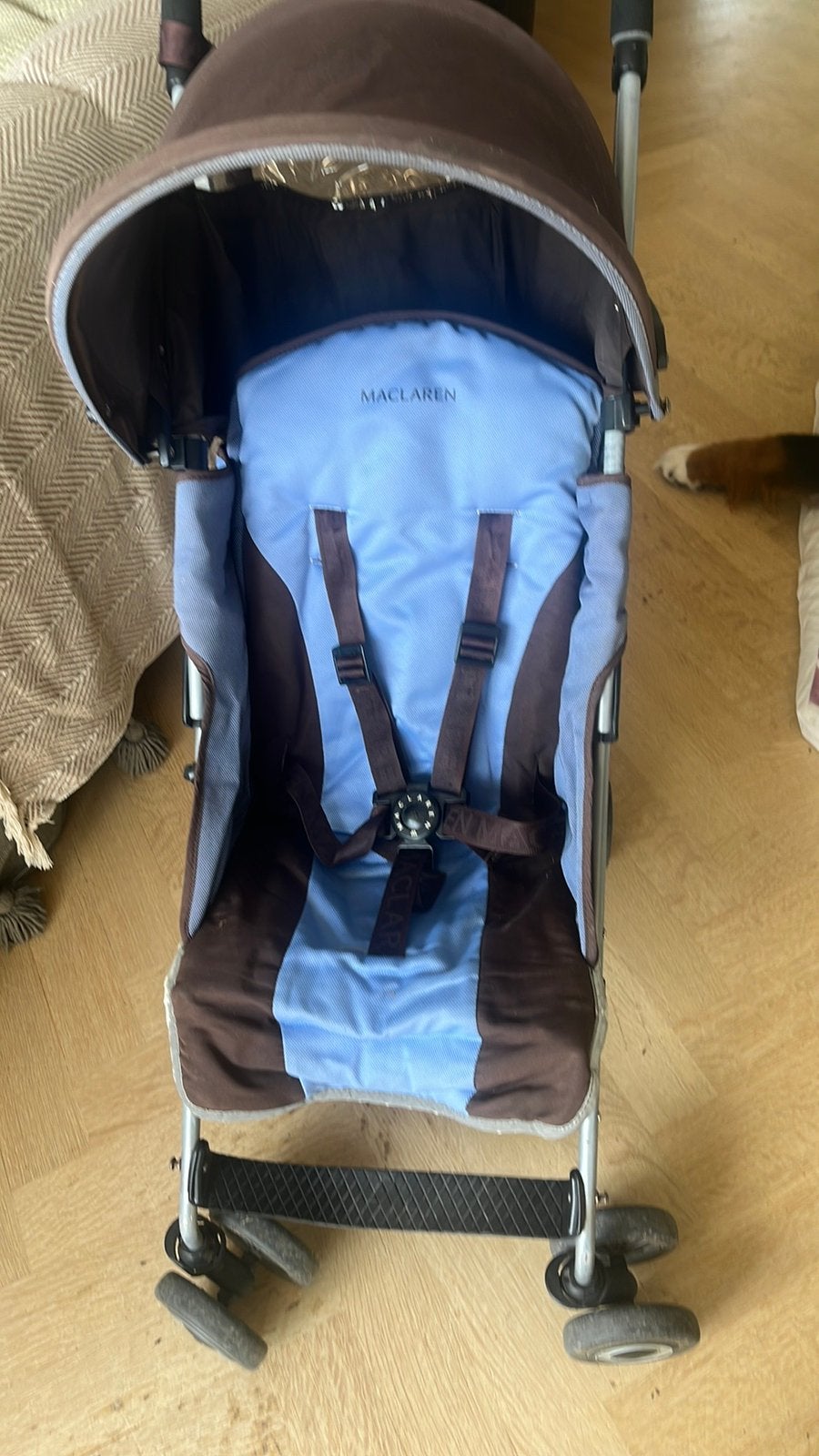 Keurig nette maclaren buggy met net en plastic regenhoes, Ophalen, Zo goed als nieuw, Maclaren, Regenhoes