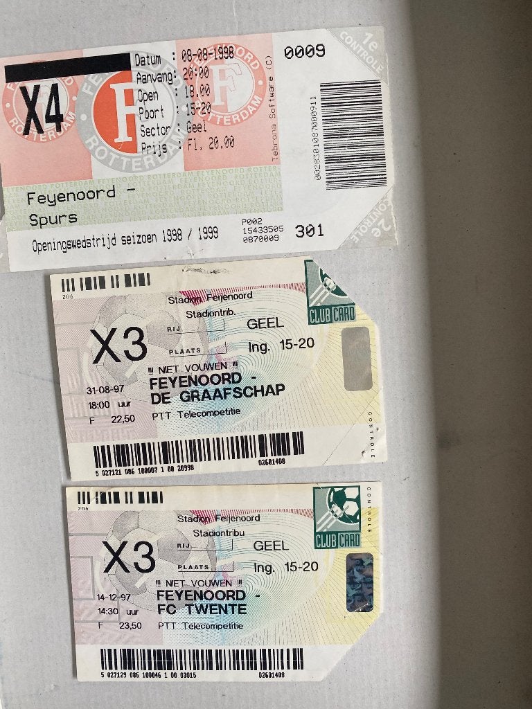 4 oude voetbal kaartjes Feynoord, Ophalen of Verzenden, Gebruikt