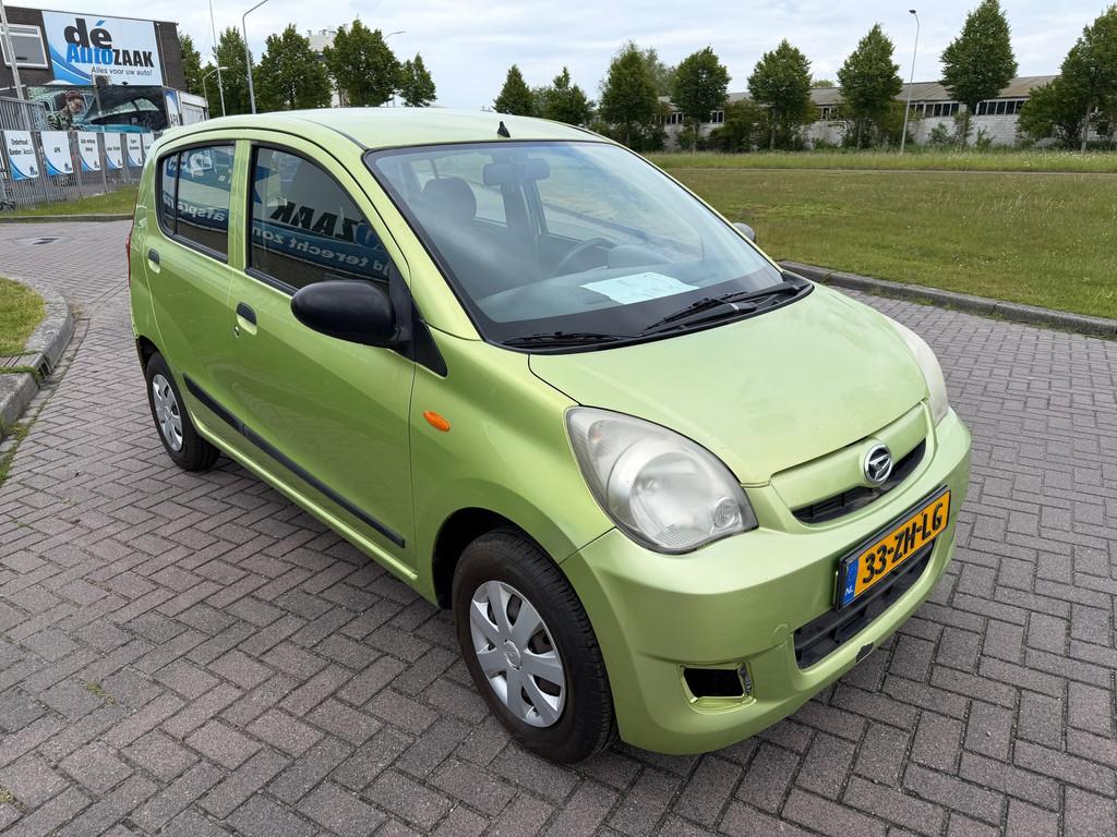 Daihatsu Cuore 1.0 Trend Incl NW APK!, Auto's, Daihatsu, Voorwielaandrijving, Airbags, 18 €/maand, 4 stoelen