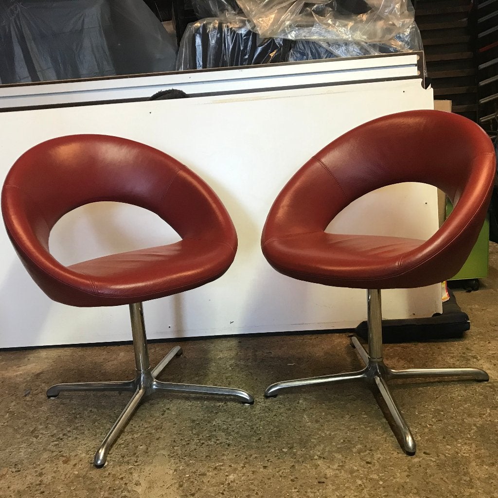 Set IZGS 2 Artifort Nina donkerrood leer vintage design, Huis en Inrichting, Stoelen, Ophalen, Bruin, Leer, Zo goed als nieuw