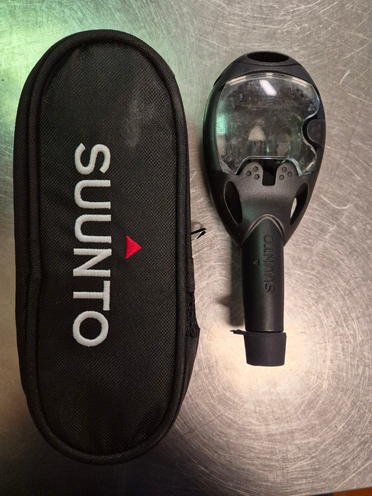 Suunto hoes en console, Watersport en Boten, Duiken, Ophalen of Verzenden, Gebruikt, Duikcomputer