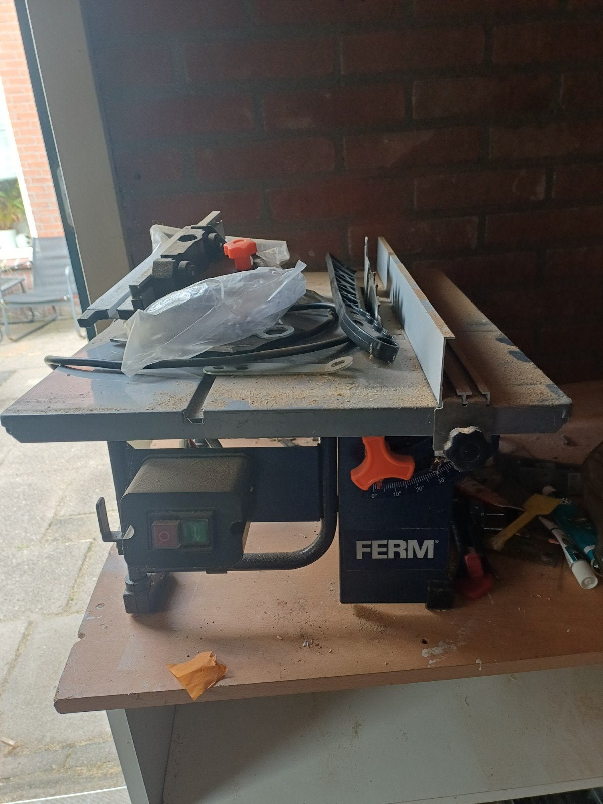 Ferm TSM1036 Tafelzaag, Doe-het-zelf en Verbouw, Gereedschap | Zaagmachines, Ophalen, Gebruikt, Cirkelzaag, Ferm