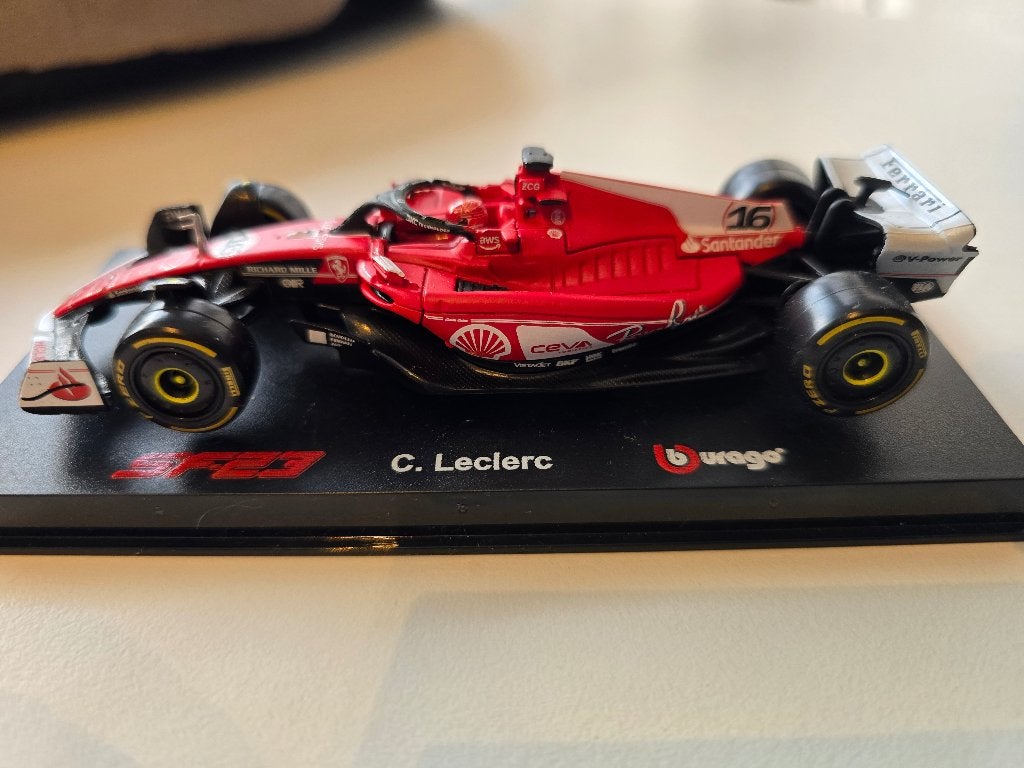 Ferrari SF23 C Leclerc 1/43, Ophalen of Verzenden, Gebruikt, Auto, Overige merken