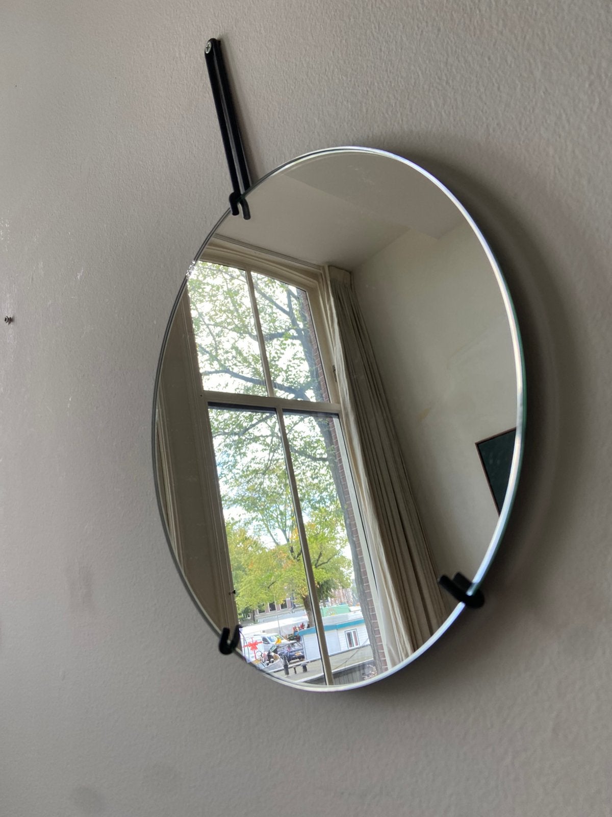 MOEBE Wall Mirror – ronde design spiegel Ø30cm zwart, Minder dan 50 cm, Rond, Ophalen of Verzenden, Zo goed als nieuw