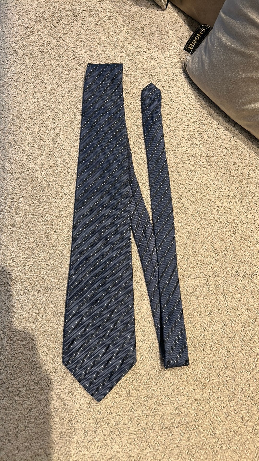 Mooie luxe heren stropdas van Christian Dior. Blauw, Kleding | Heren, Stropdassen, Ophalen of Verzenden, Zo goed als nieuw, Blauw