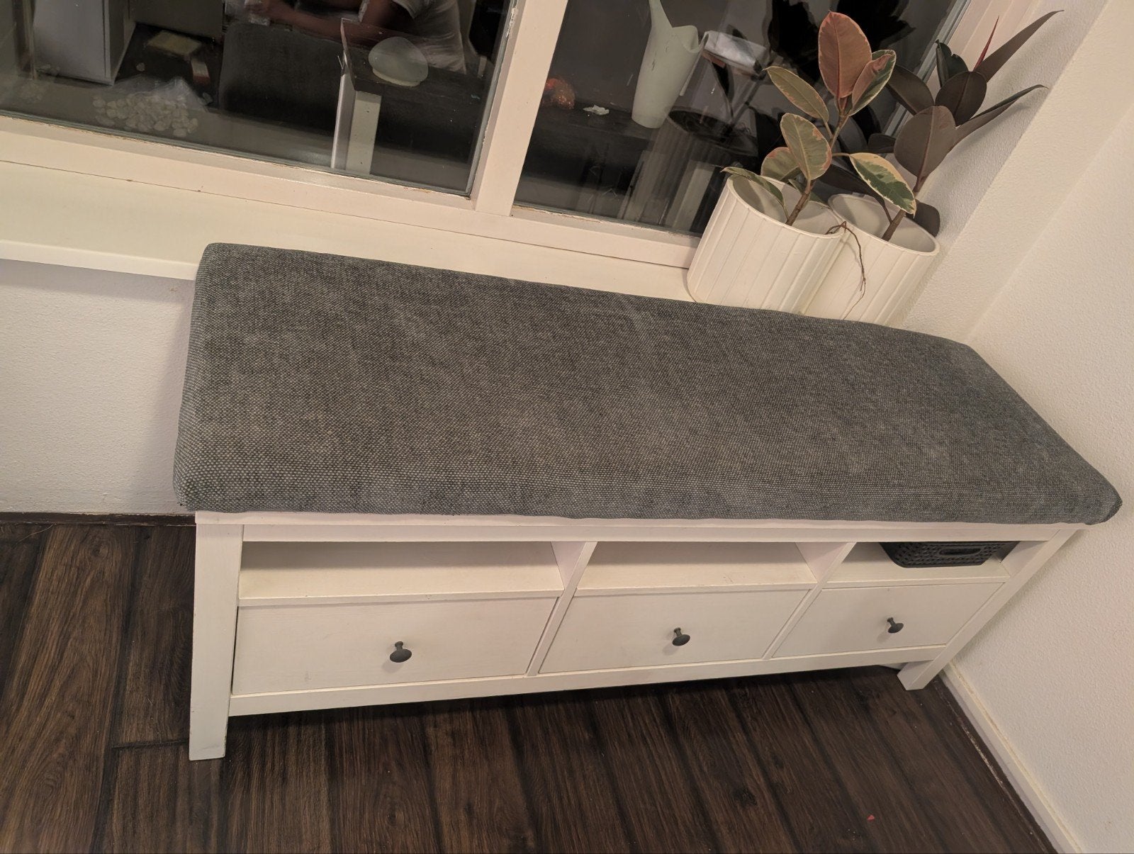 IKEA HEMNES TV-meubel/bankje wit met kussen, Ophalen, Gebruikt, Scandinavisch, Klassiek, Wit