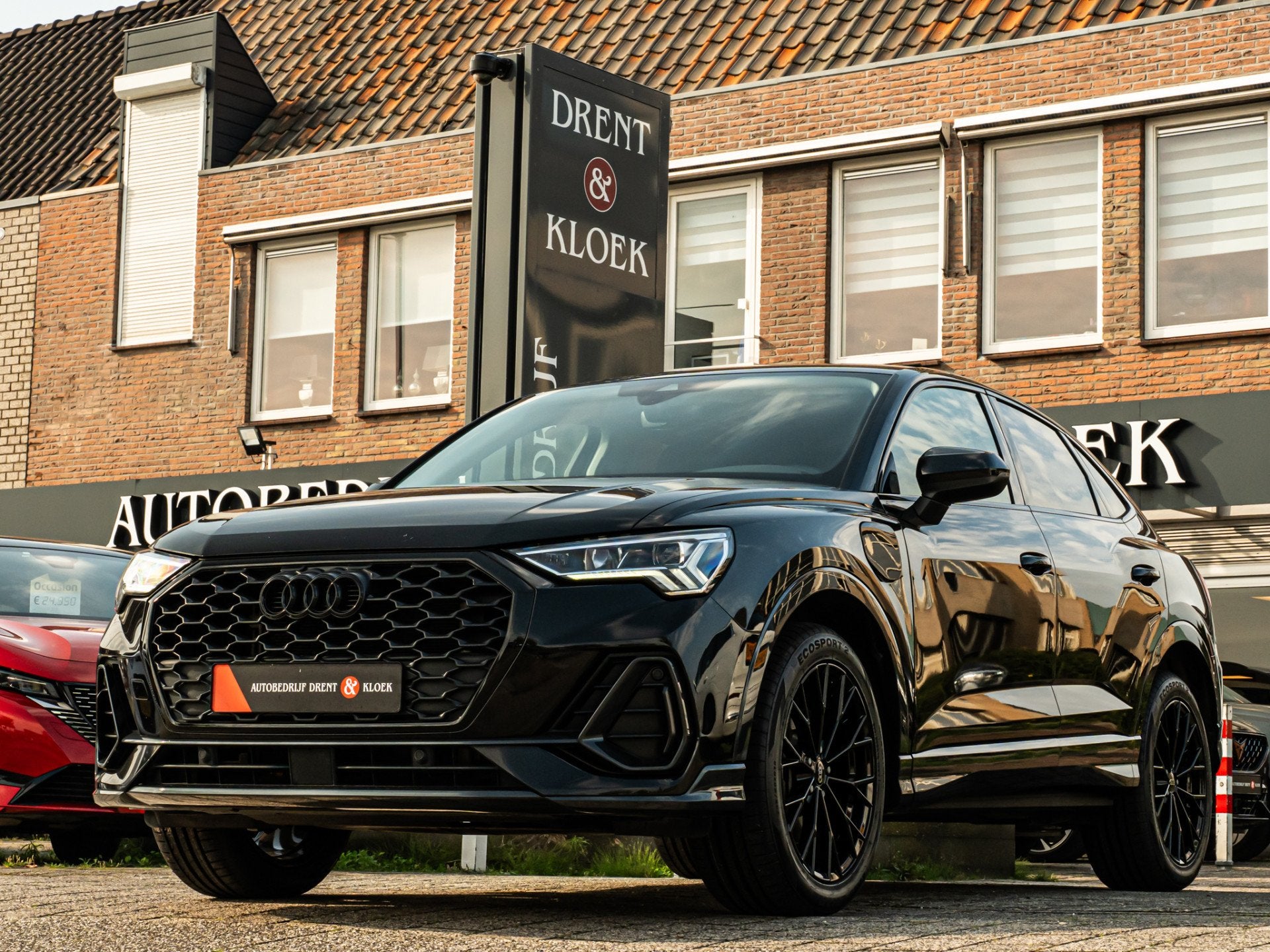 Audi Q3 Sportback 45 TFSI e Advanced Edition CAMERA 19 INCH, Auto's, Dealer onderhouden, Euro 6, Zwart, Leder