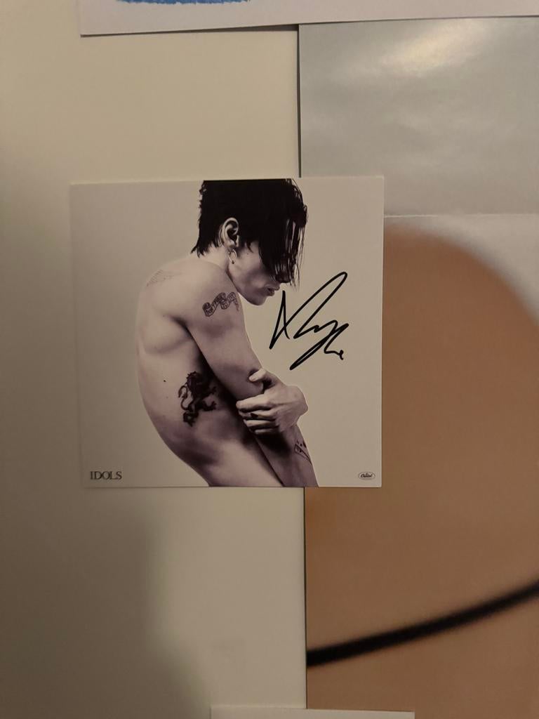YUNGBLUD Gesigneerde 'IDOLS' Foto/Print, Ophalen of Verzenden, Zo goed als nieuw, Foto of Kaart, Gesigneerd