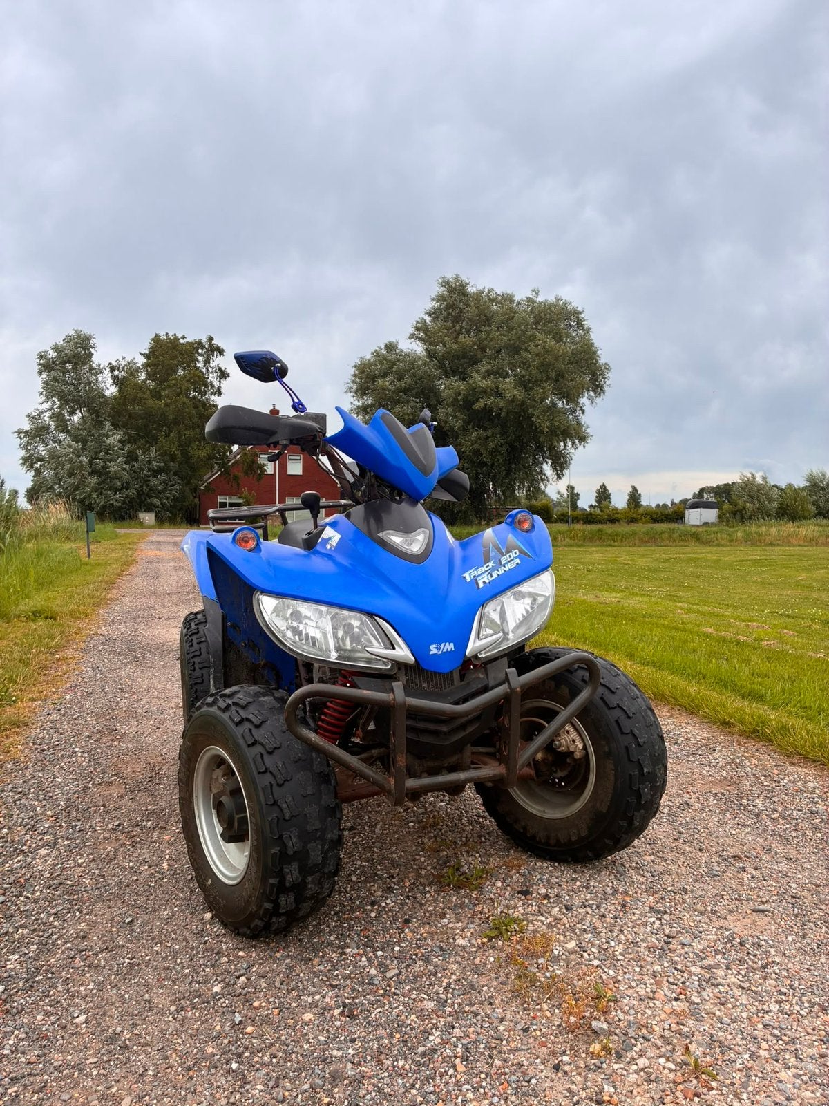 Mooie trackrunner quad, 4 cilinders, 11 kW of minder, 200 cc